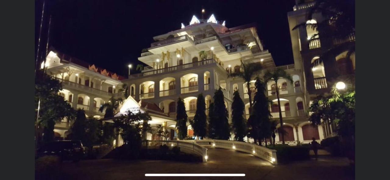 פקסה Champasak Palace Hotel מראה חיצוני תמונה