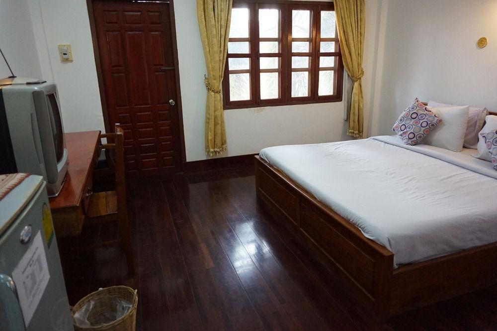 פקסה Champasak Palace Hotel מראה חיצוני תמונה