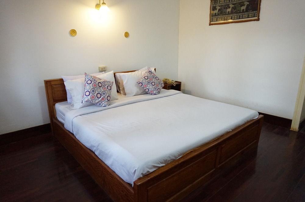 פקסה Champasak Palace Hotel מראה חיצוני תמונה