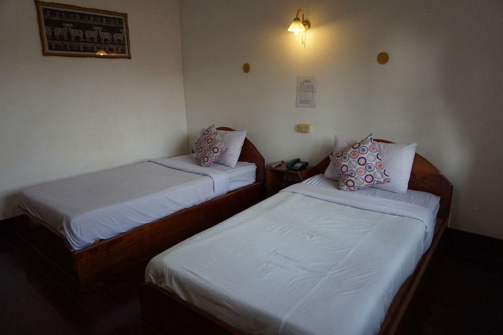 פקסה Champasak Palace Hotel מראה חיצוני תמונה