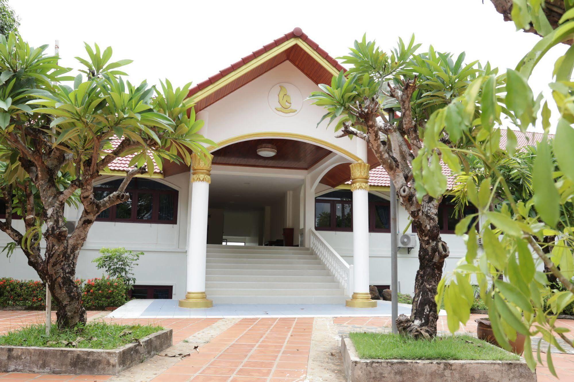 פקסה Champasak Palace Hotel מראה חיצוני תמונה