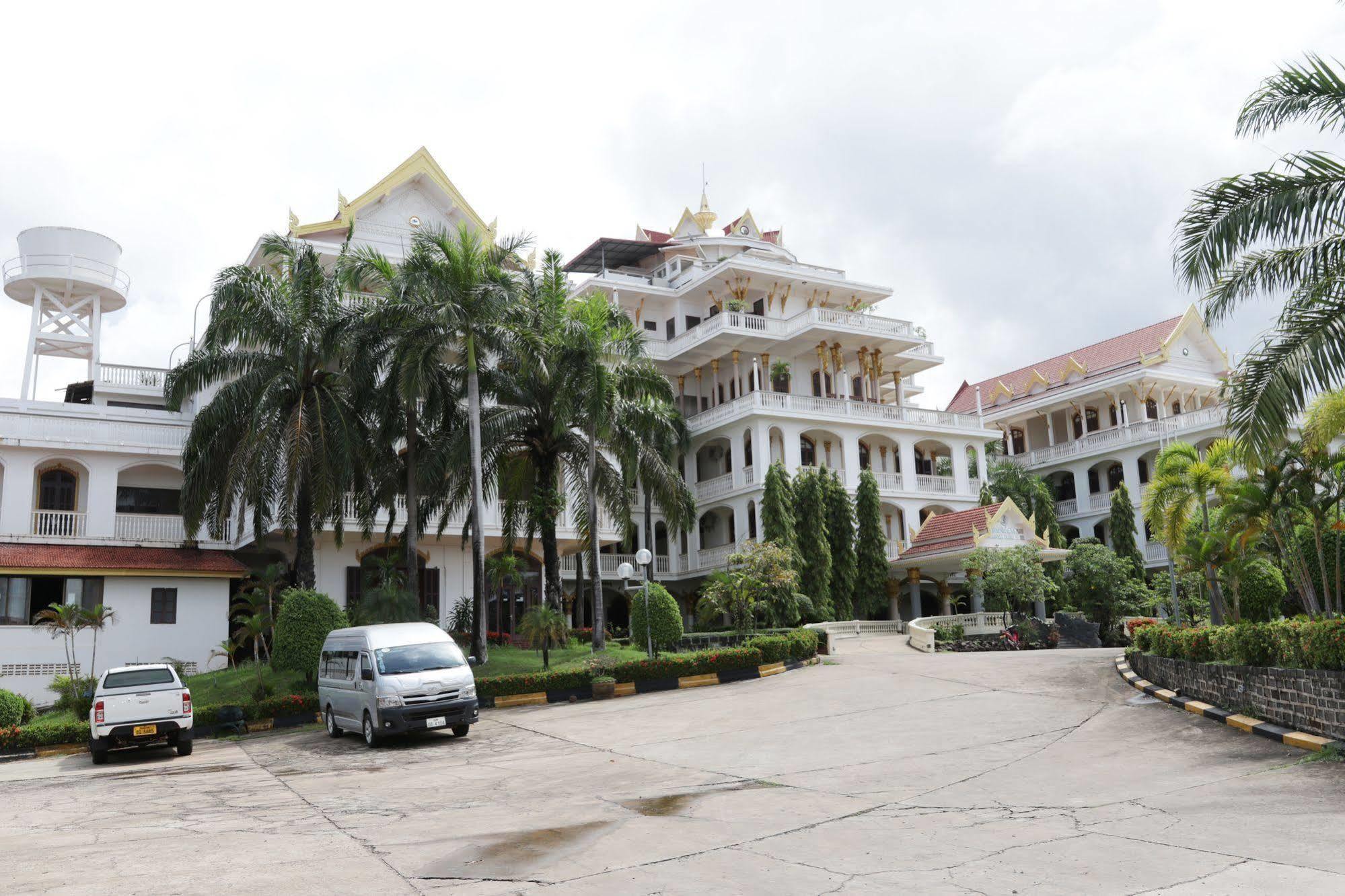 פקסה Champasak Palace Hotel מראה חיצוני תמונה