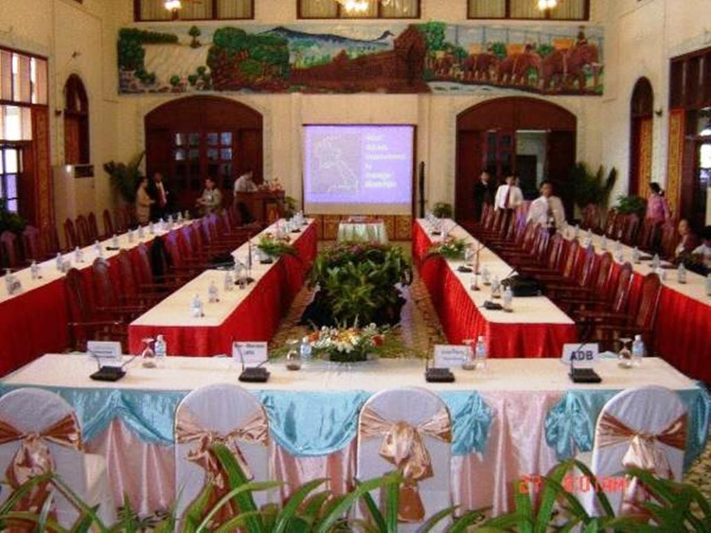 פקסה Champasak Palace Hotel מראה חיצוני תמונה