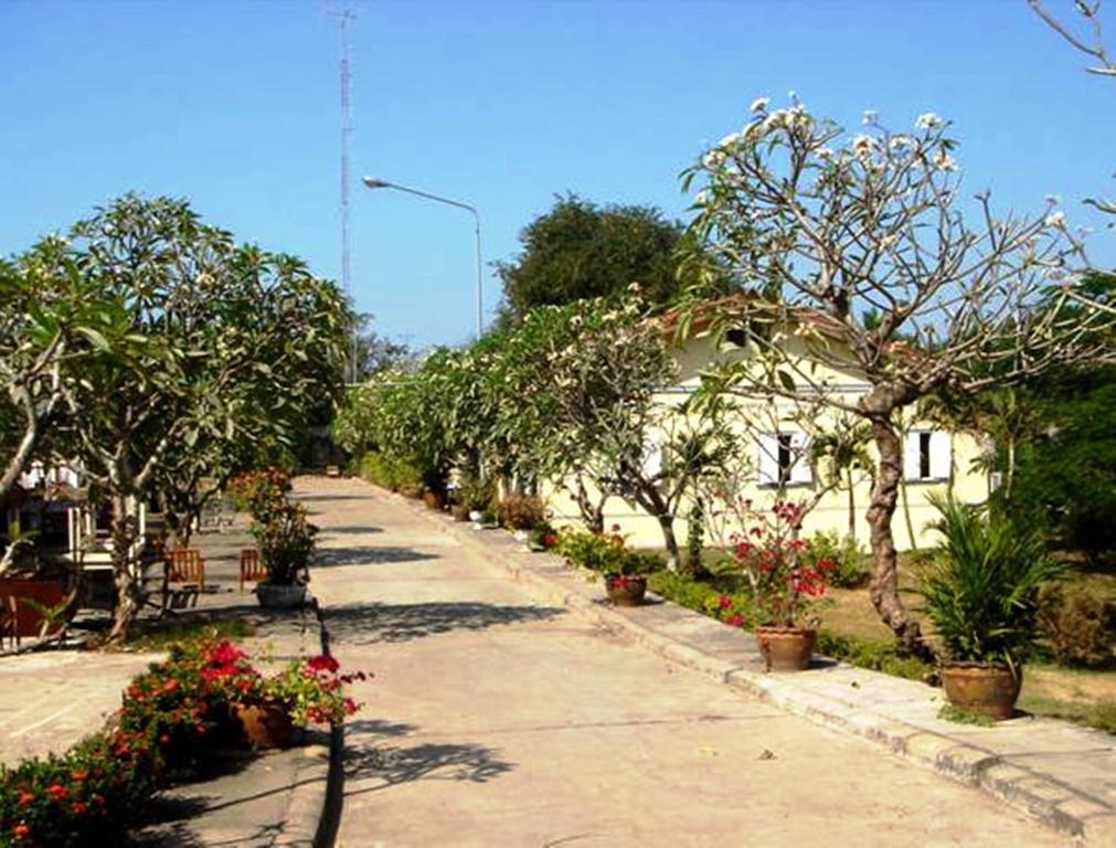 פקסה Champasak Palace Hotel מראה חיצוני תמונה