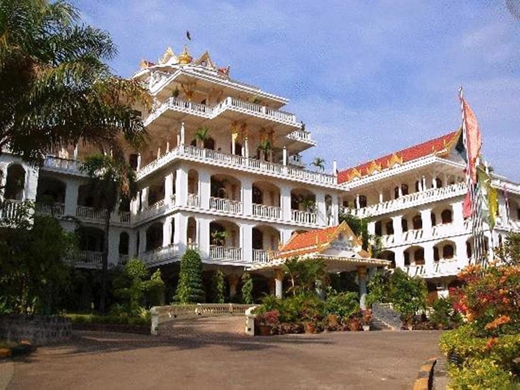 פקסה Champasak Palace Hotel מראה חיצוני תמונה